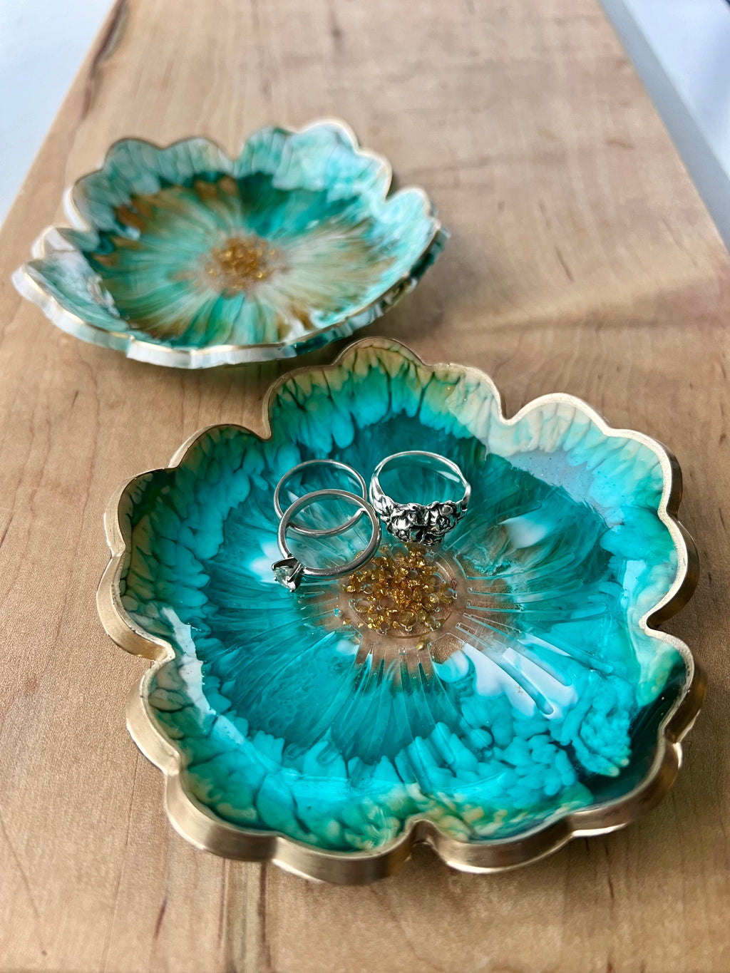 Premium Ocean Blue Resin Coaster Set - Handcrafted Luxury Drink Coasters (Set of 4)